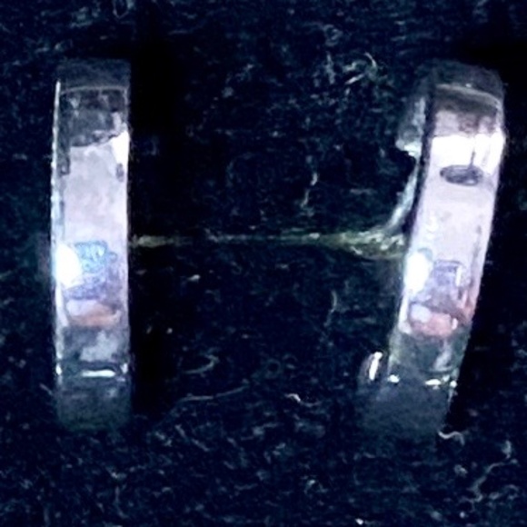 Treasure of Earrings and Brooches - Picture 4 of 14